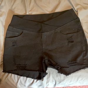 Black maternity shorts size medium